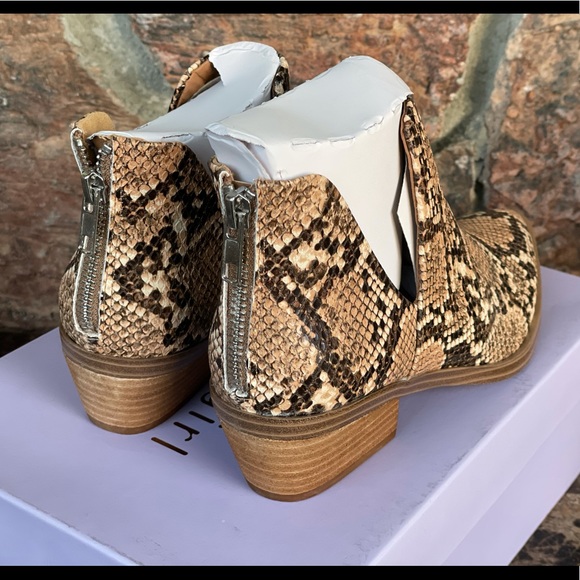 NEW  Madden Girl Zander Ankle Booties - Picture 11 of 13